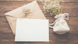 Lire la suite à propos de l’article Faire-part de mariage : Qui prévenir et comment le faire bien ?